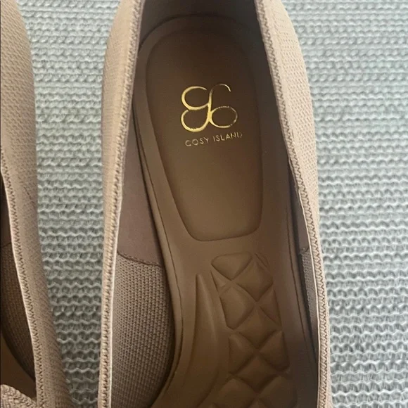 Practically 🆕 COSY ISLAND Tan Comfortable Women's pumps Size 8-  fits like 8.5 - Picture 5 of 8